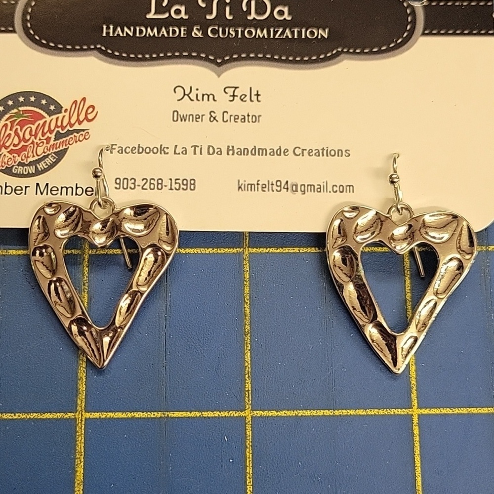 Silver Tone Hammered Heart Dangle 1" Earrings